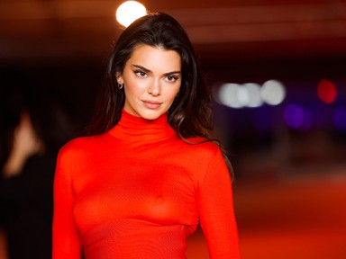 Kendall Jenner a világ legapróbb bikinijében parádézott