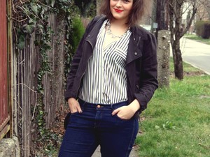 Piros rúzs: kötelező