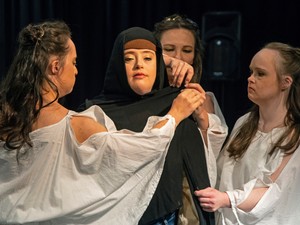 Négy kisfilmet mutat be a Baltazár Színház az adventi időszakban