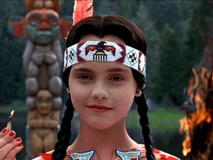 Nézd mi lett a ´90-es évek legcukibb kislányából, ijesztően néz ki most