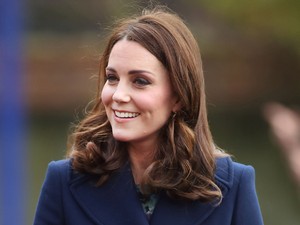 Kate Middleton tökéletes kabátban