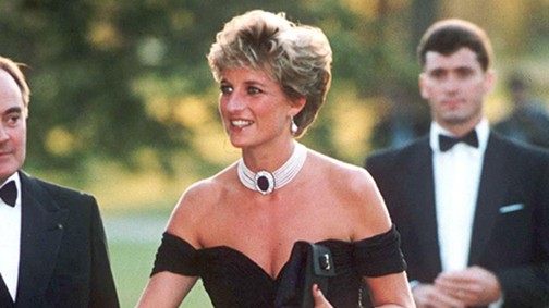 Diana hercegnő merész ruhája azonnal történelmet írt