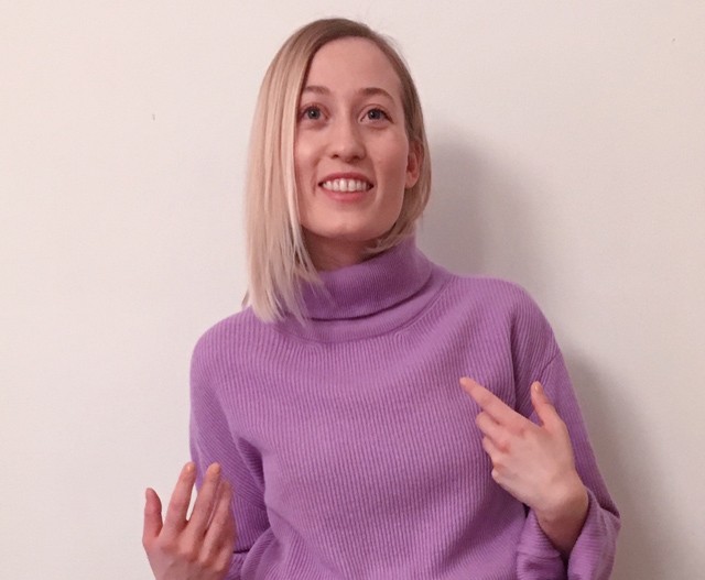 Barbi vagány, lila ruháját csak imádni lehet