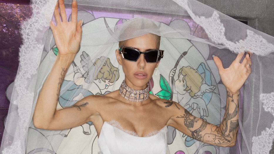 Cinthy Dictator nagyon élvezte a folyamatot, amíg elkészül teljesen egyedi tervezésű Daalarna ruhája