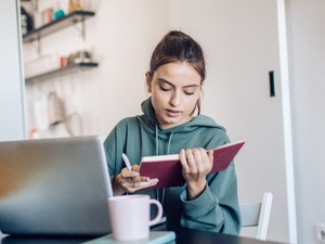 A magyarok 90%-a elbukik ezen a kvízen: te tudod, melyik szót írjuk valójában külön?