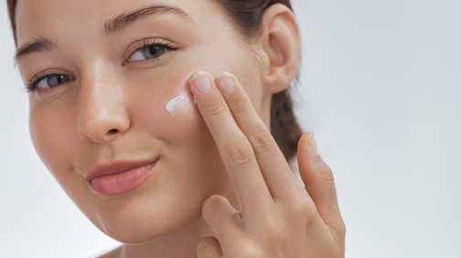 5 szuper hatékony bőrápolási termék, melyeket mindenképpen be kell iktatnod az arcápolási rutinodba