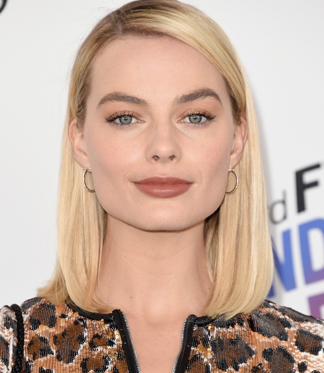 A szőke hajnak befellegzett, ezek a színek váltják fel! Te melyiket próbálnád ki?