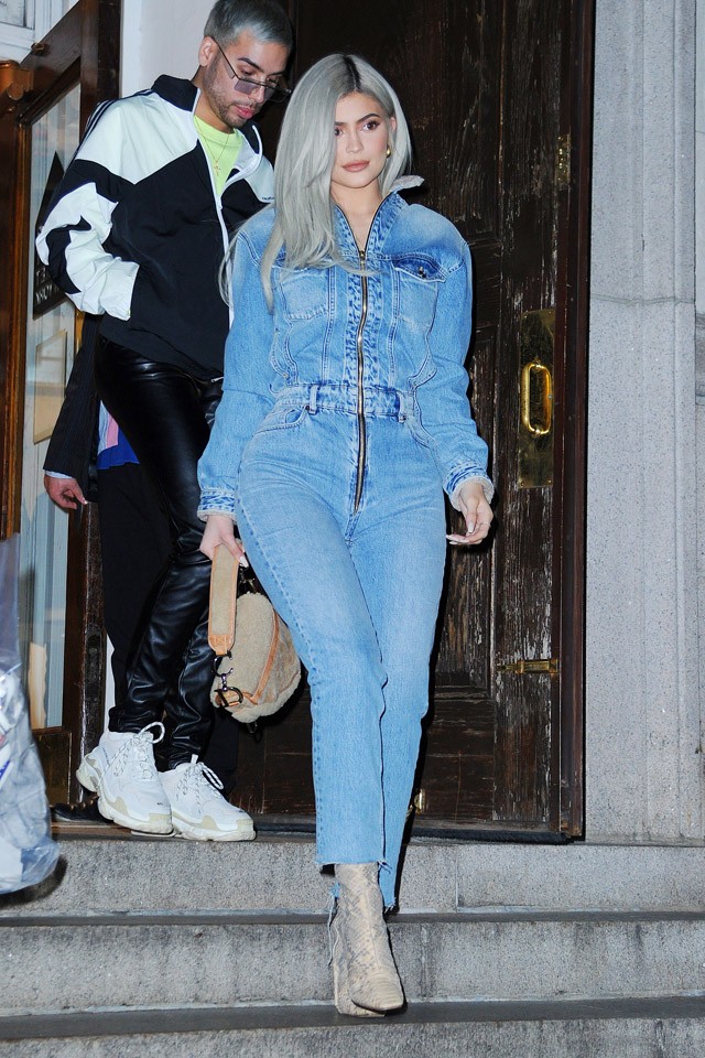 Farmer farmer hátán? Kylie Jenner tudja, hogy mennyire trendi ez most