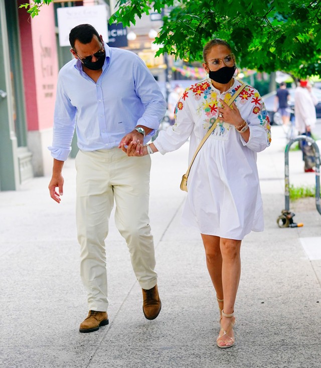 Jennifer Lopez ingruháját azonnal el akarjuk lopni