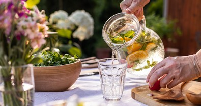 4 jel, hogy túl sok vizet iszol, pedig a szervezetednek már nem lenne rá szüksége