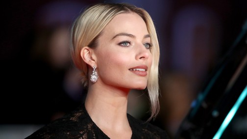 Jennifer Aniston és Margot Robbie a szőke hajszín királynői - A fodrászuk elárulta ragyogó hajuknak a titkát