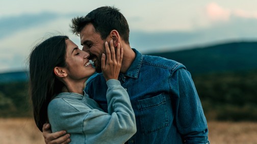 2 dolog, amit egy egészséges kapcsolatban sosem tenne meg veled a másik