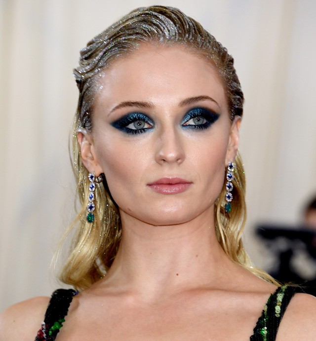 Sophie Turner a Met gálán