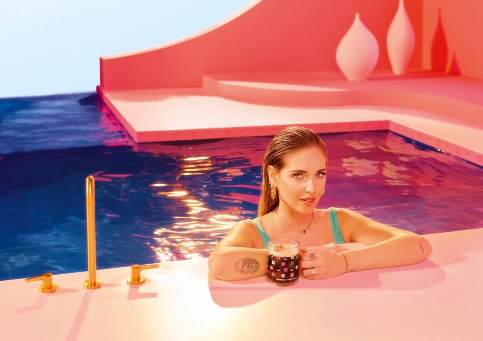 Nespresso x Chiara Ferragni kollekció
