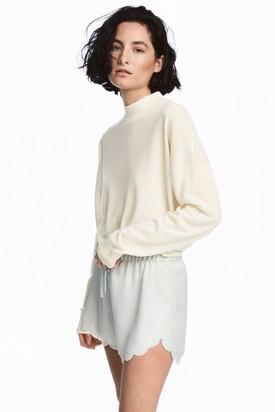 Cakkos szélű sort H&M 4 990 Ft