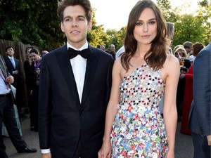 Keira Knightley és James Righton is odavannak egymásért