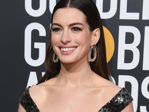 Anne Hathaway elárulta kisbabájának a nevét