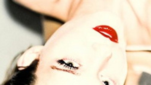 Sztárfotós kamerája előtt Szikszai Johanna