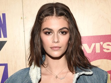 Ööö, a 16 éves Kaia Gerber alaposan felpolcolta a melleit
