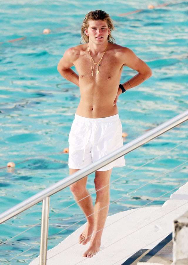 Jordan Barrett Bondi Icebergs