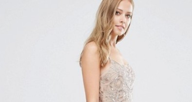 Esküvőre vagy hivatalos? Mutatjuk, milyen ruhát válassz