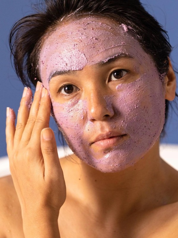 Beauty Sleep arc- és testpakolás LUSH 6090 Ft/125 g (48,72 Ft/1 g)