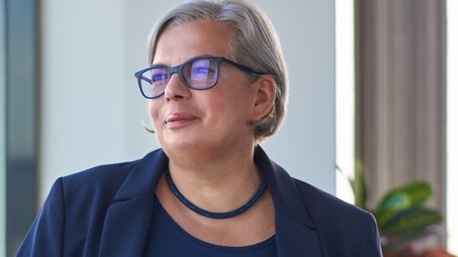 Pályaválasztás nőként: a lányok lényeglátó képessége jól érvényesülhet az informatikában