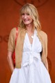 A most 59 éves Laura Dern sikeres karriert futott be, mióta a paleobotanikus, Dr. Ellie Sattler szerepébe bújt. Később olyan filmekben mutatta meg színészi tehetségét, mint a Vadon, de szerepelt például a Csillagok háborúja VIII: Az utolsó Jedik című filmben is. Érdekesség, hogy a Jurassic Park forgatásának kezdetekor mindössze 23 éves volt, míg partnere Sam Neill 43.