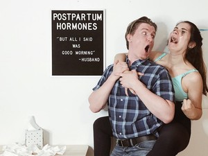 Ez az anyuka sokkolóan őszinte fotósorozatot készített a terhességről!