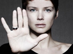 Osvárt Andrea a Bulgarival kampányol