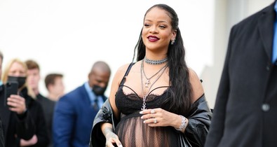 Rihanna, a babaváró szettek koronázatlan királynője