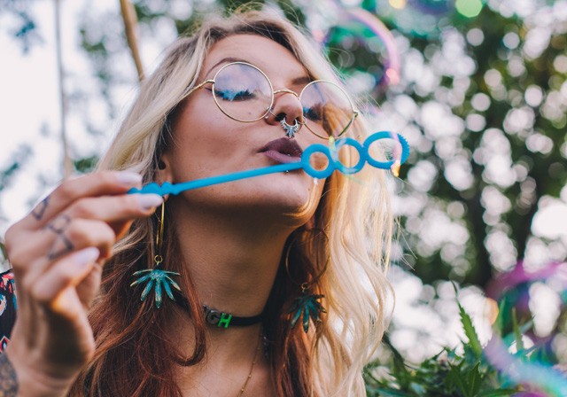 Ilyet akarunk a Szigetre! Szépségállomás a Coachella fesztiválon