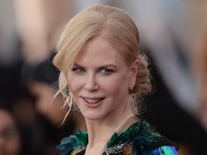 Láttál már rettenetesebbet Nicole Kidman pávaruhájánál?