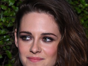 Kijött Kristen Stewart új filmjének brutálisan izgalmas előzetese!