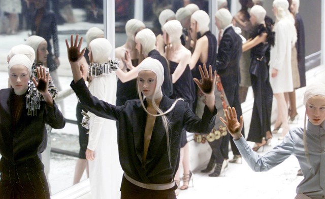 Alexander McQueen, 2001 tavasz-nyár, Voss