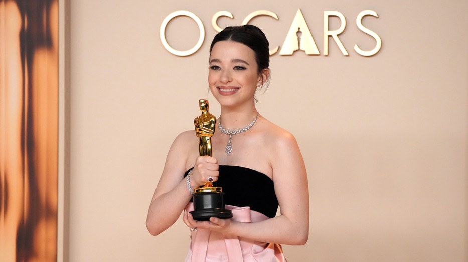 Mikey Madison, az Anora színésznője élete első Oscar-díjával együtt