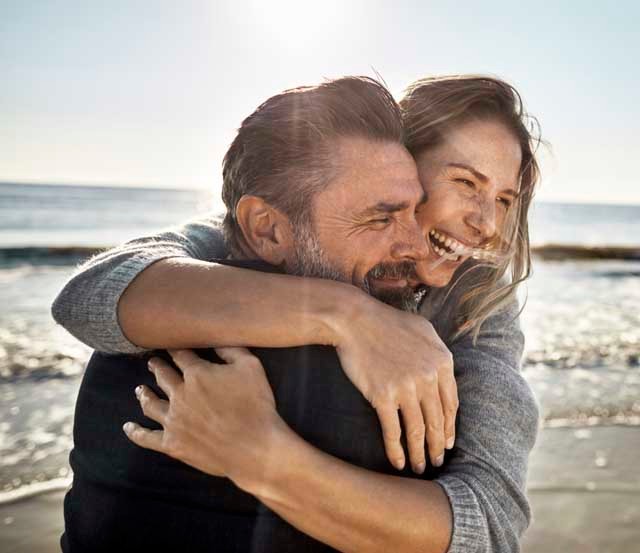 Amikor a szingli életstílus és a párkapcsolati életforma elemei vegyülnek: ők a minglik