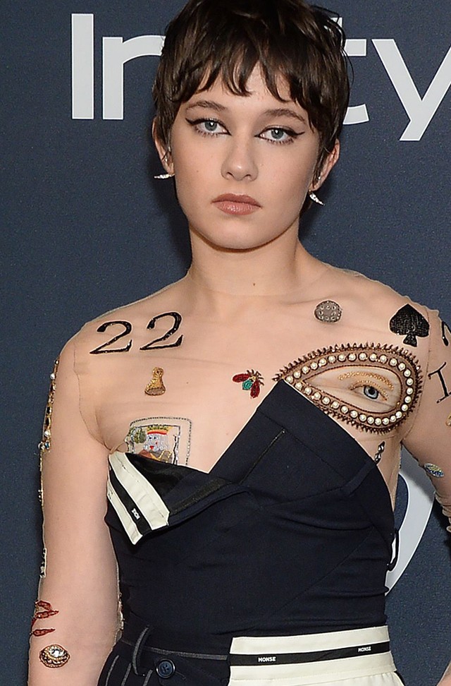 Nagy mellényúlások: ezeket a ruhákat biztosan nem viseltünk volna a vörös szőnyegen