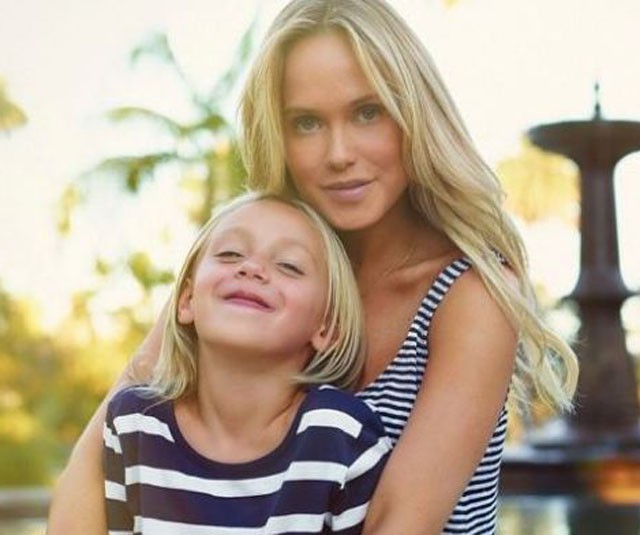 katie may, halál, agyvérzés, csontkovács, stroke, modell, tragédia