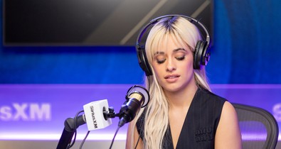 „Biztos, hogy jól vagy?” - Camila Cabello bosszúruhája kiakasztotta a rajongókat