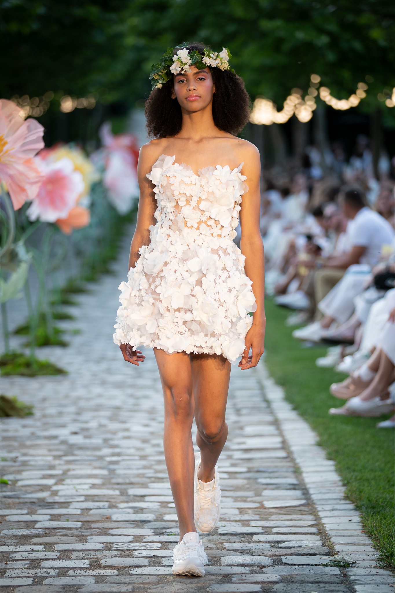 Engedd érvényesülni természetes göndör fürtjeid!