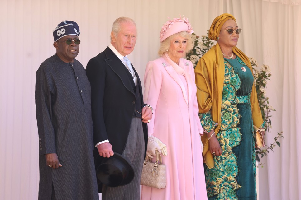 Minden szempár Kamilla királynéra szegeződött