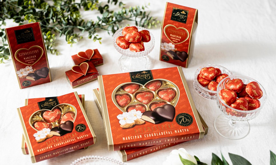 Magas mandulatartalmú, 70% kakaó szárazanyag tartalmú csokoládé.