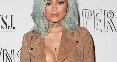 Hopp! Megint új hajszínnel Kylie Jenner