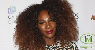 Serena Williams meztelenül hívja fel a figyelmet a mellrákra
