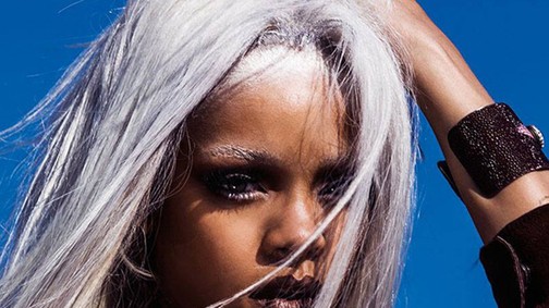 Rihanna beleőszült a divatba