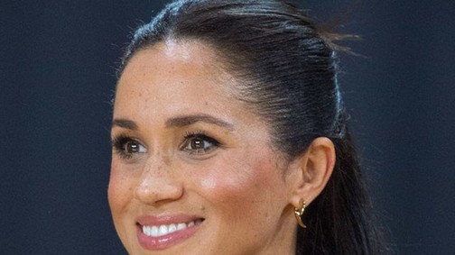 Meghan Markle peplum-darabja minden kismama gadróbjának kötelező eleme
