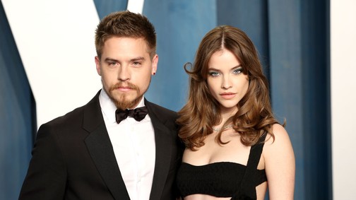 Palvin Barbara és Dylan Sprouse páros halloween jelmeze a legmenőbb, amit valaha láttunk, le sem tudjuk venni róluk a szemünket