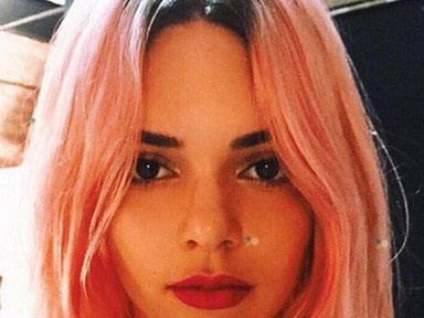 Kendall Jenner rózsaszín haja szupervagány!