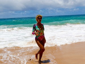 Világsiker! Beyoncé Sugarbird ruhában nyaral Hawaiion